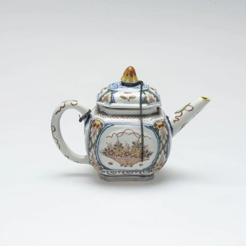Groninger museum Delftse kakiemon theepot